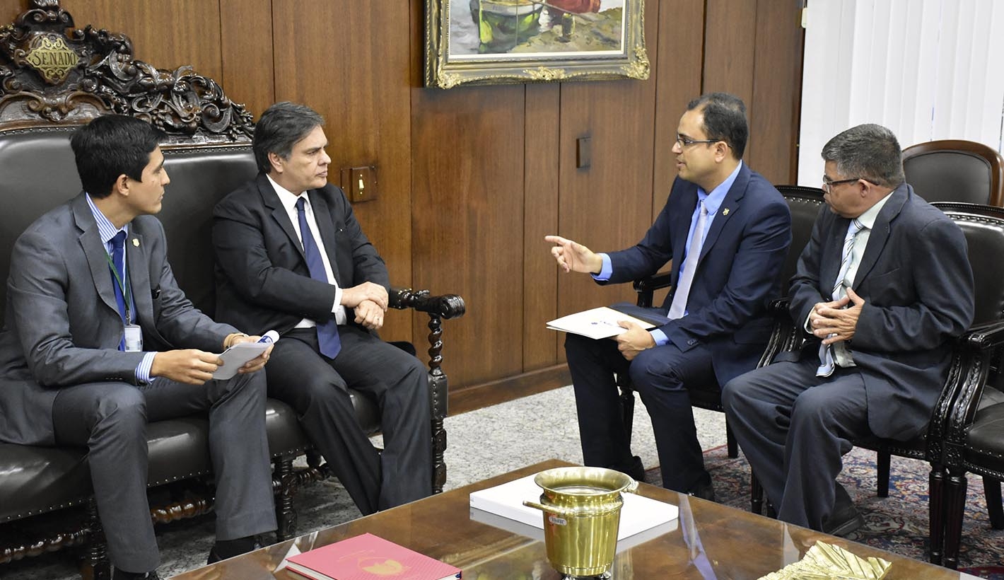 FenaPRF se reúne com presidente do Senado para discutir assuntos pertinentes à categoria